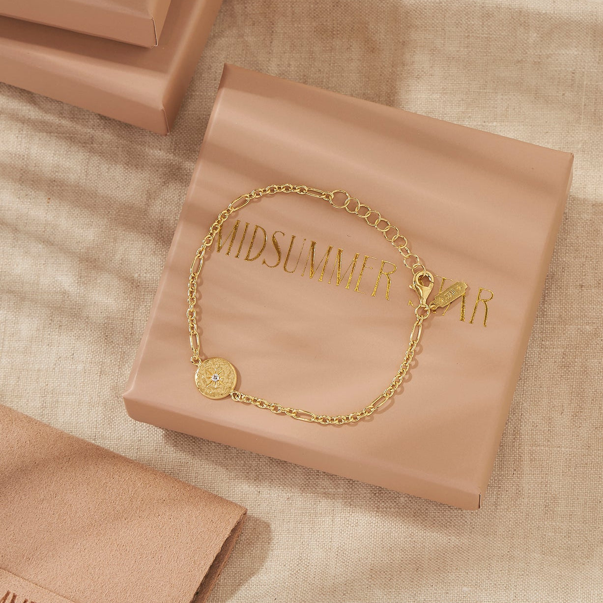 Enchanted Star Bracelet Gold