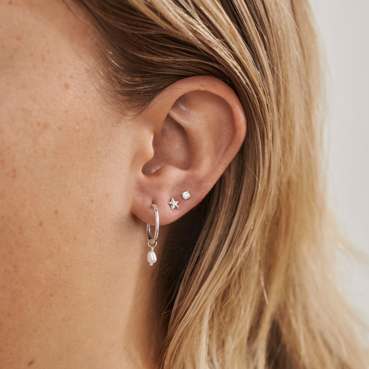 Dainty Pearl Huggies