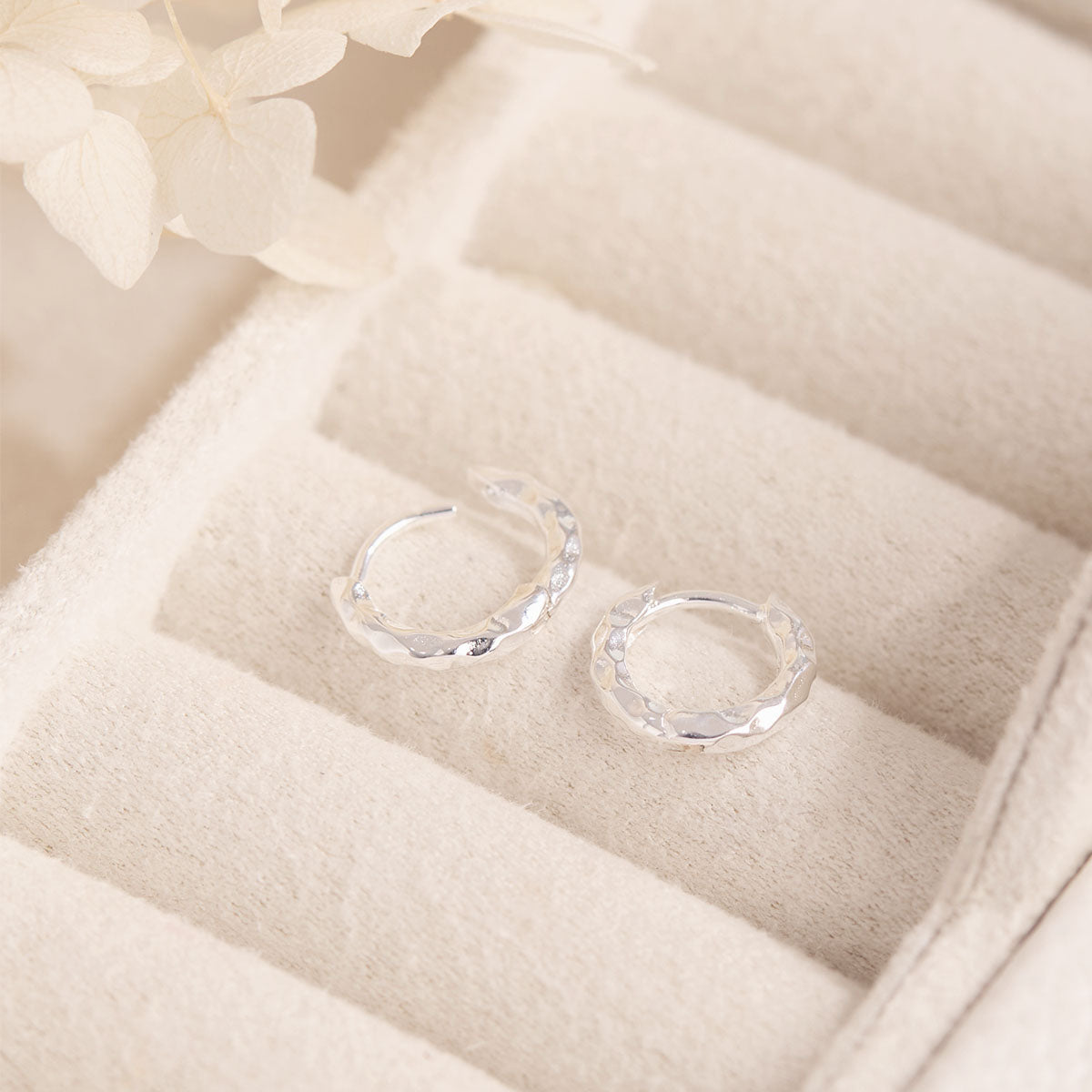 Ripple Huggies Medium