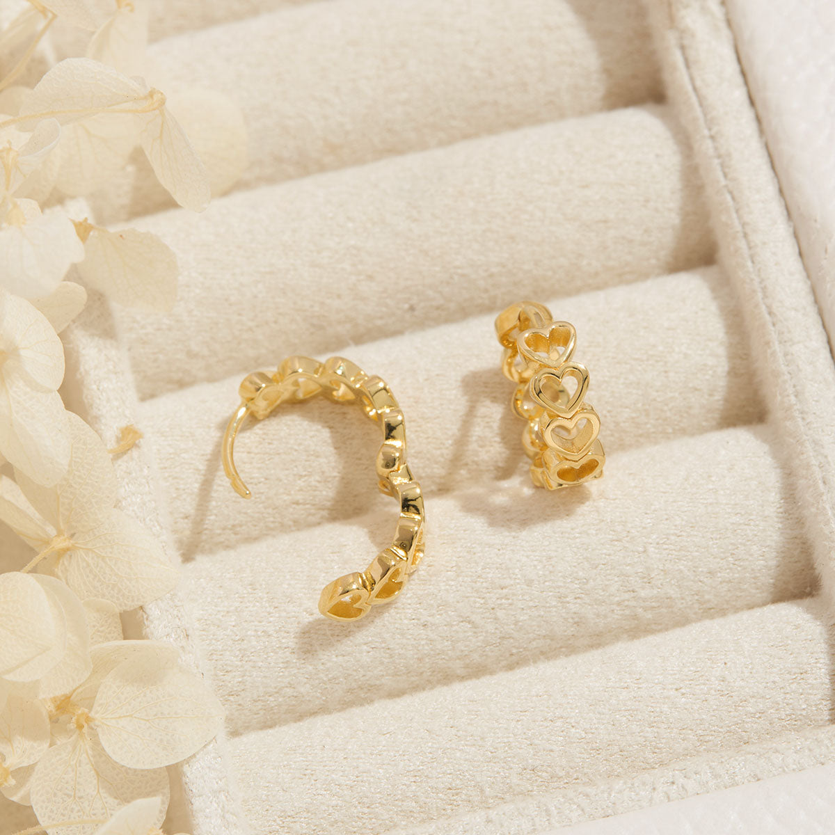 Heartbound Huggies Gold