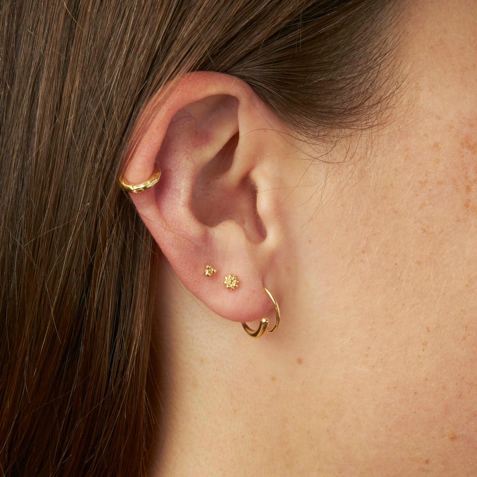 Spiral Pull Through Earrings Gold