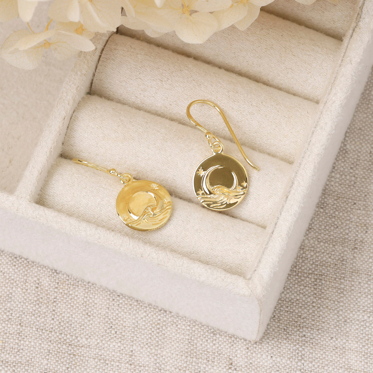 Moonlit Depths Earrings Gold