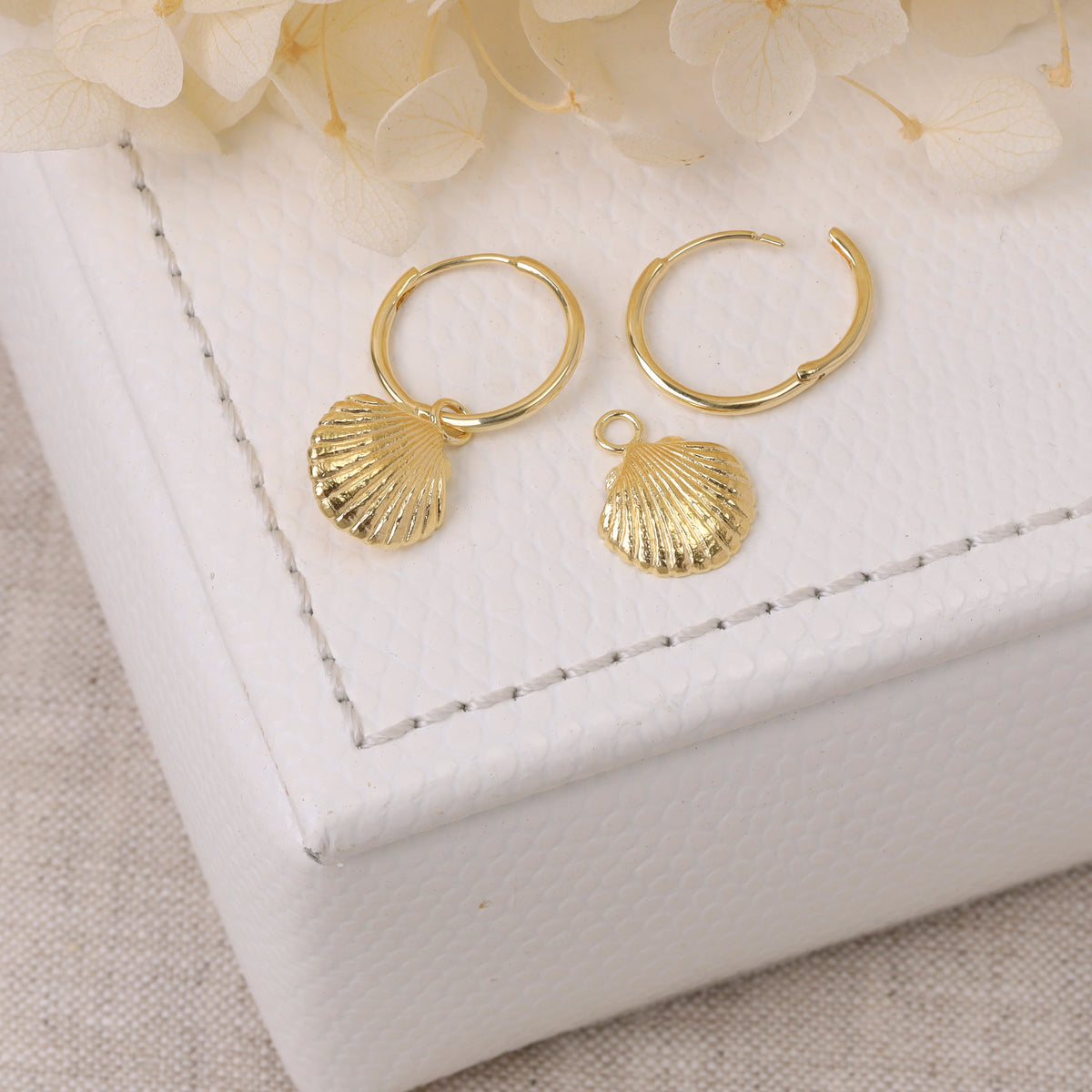 Sandshell Hoops Gold