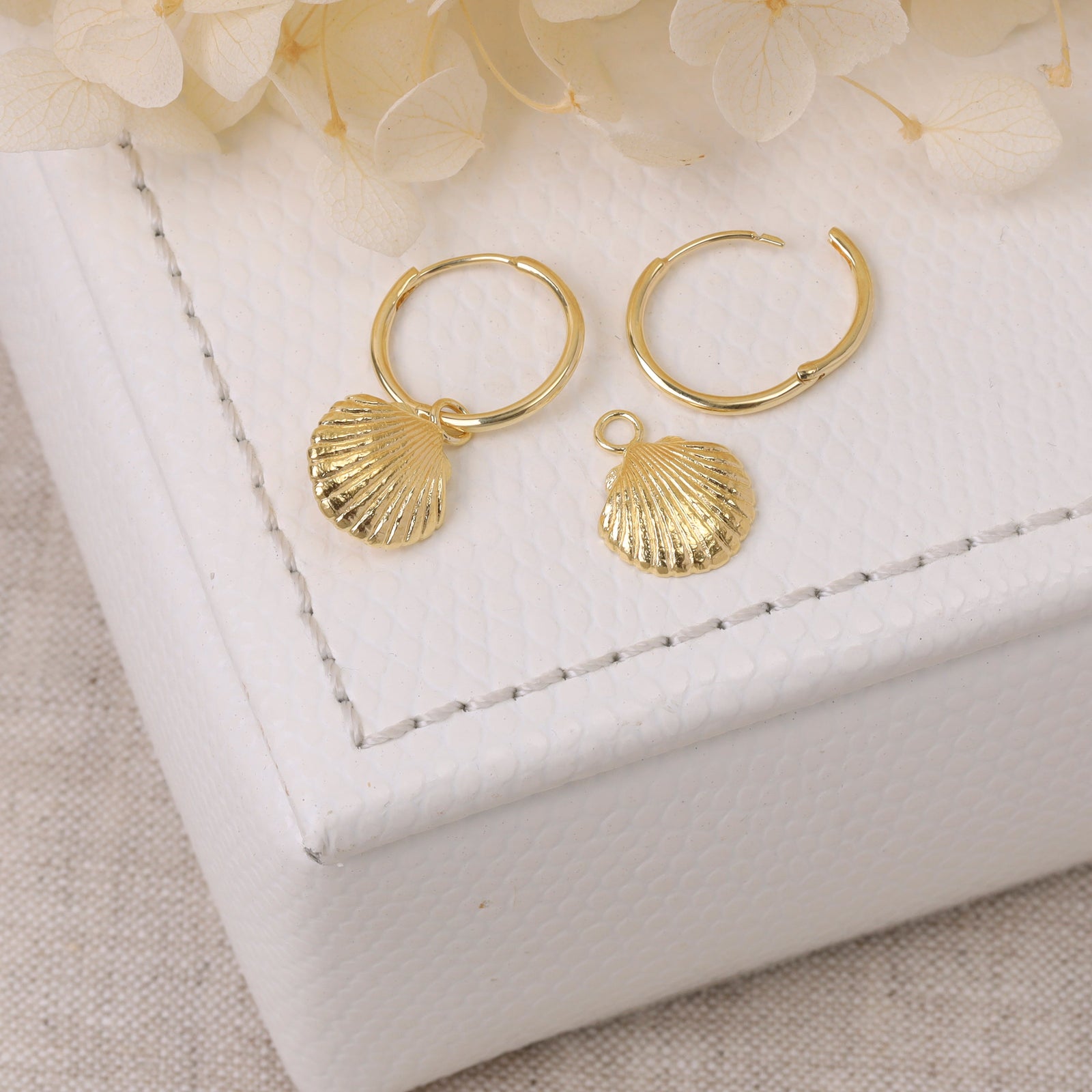 Sandshell Hoops Gold