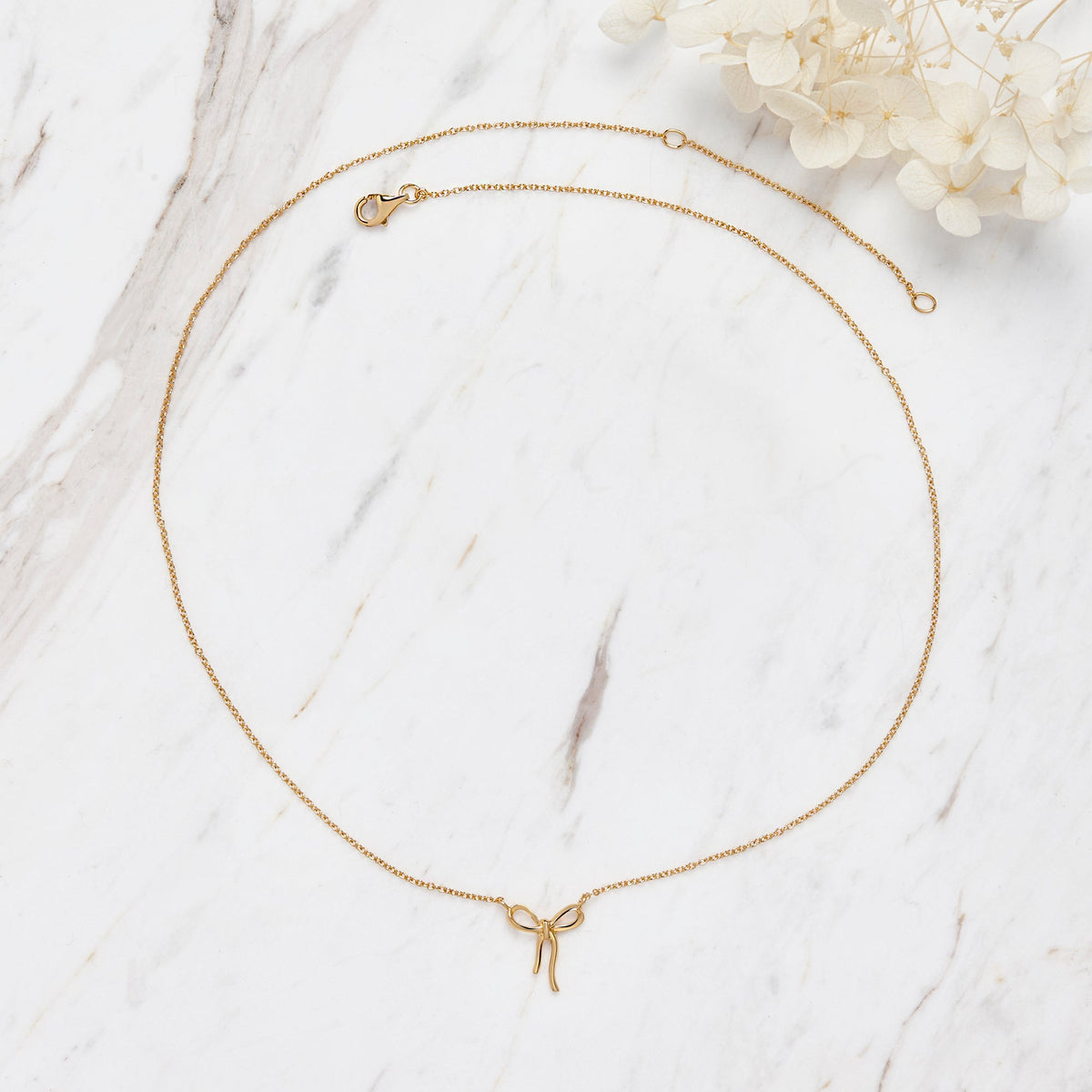 Bow Necklace Gold