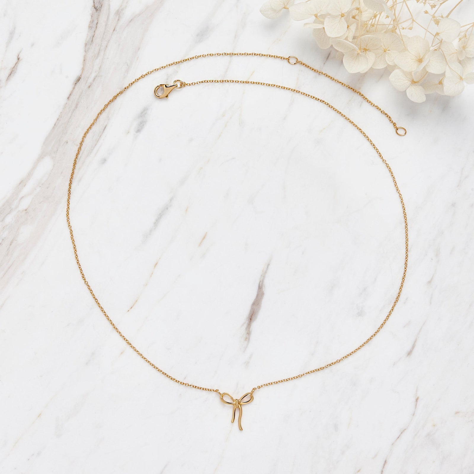Bow Necklace Gold