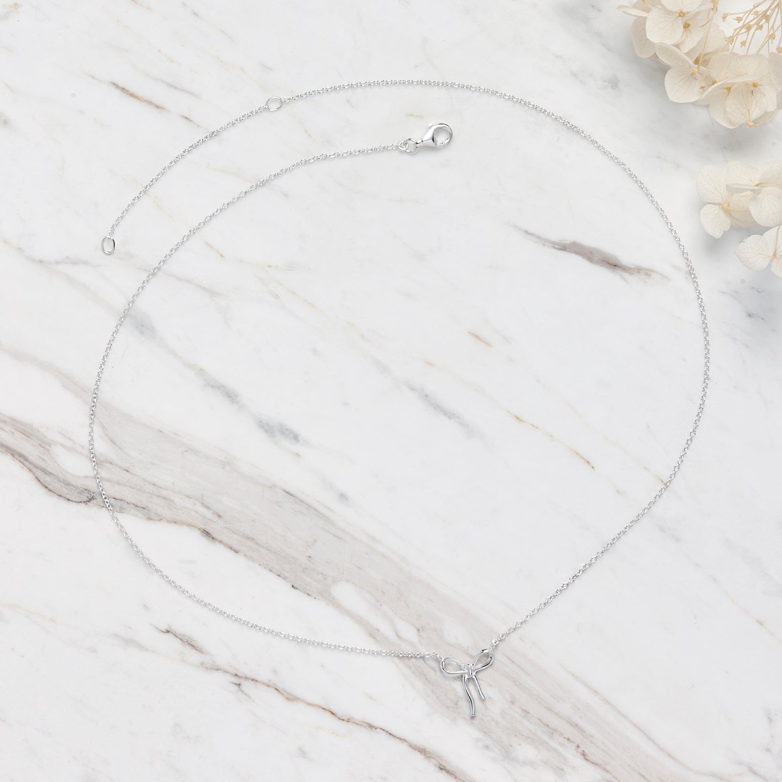 Bow Necklace