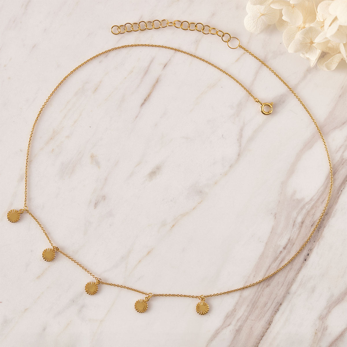 Daisy Drop Necklace Gold