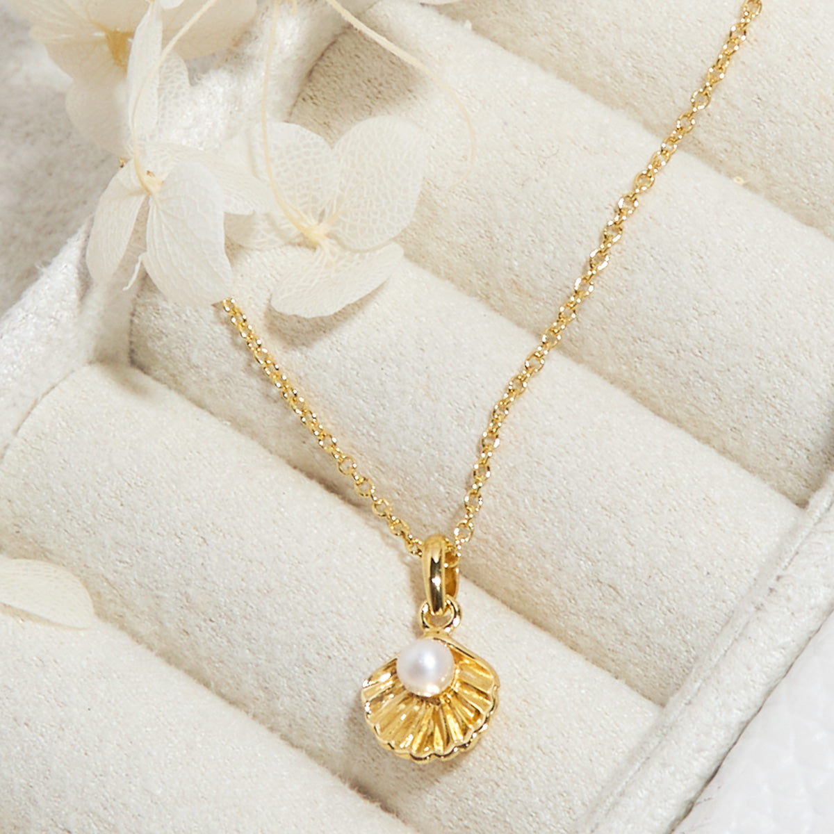 Seaside Ethereal Necklace Gold