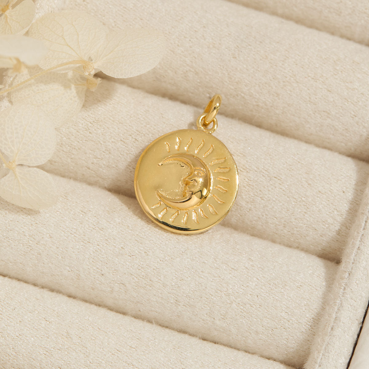 Sun and Moon Tarot Neck Charm Gold