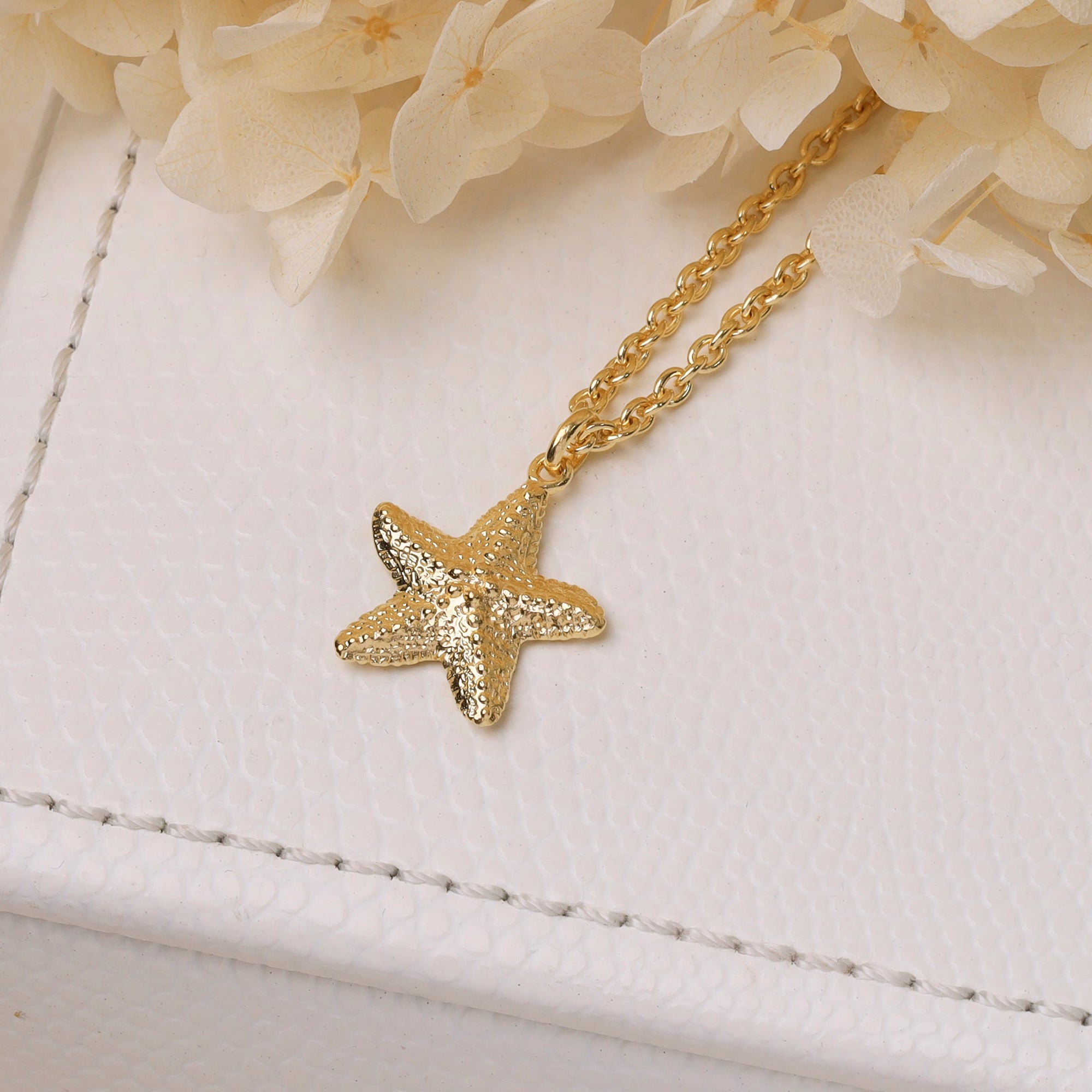Starfish Necklace Gold - Arriving 10th September