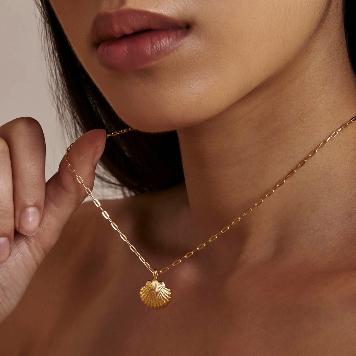 Sandshell Necklace Gold