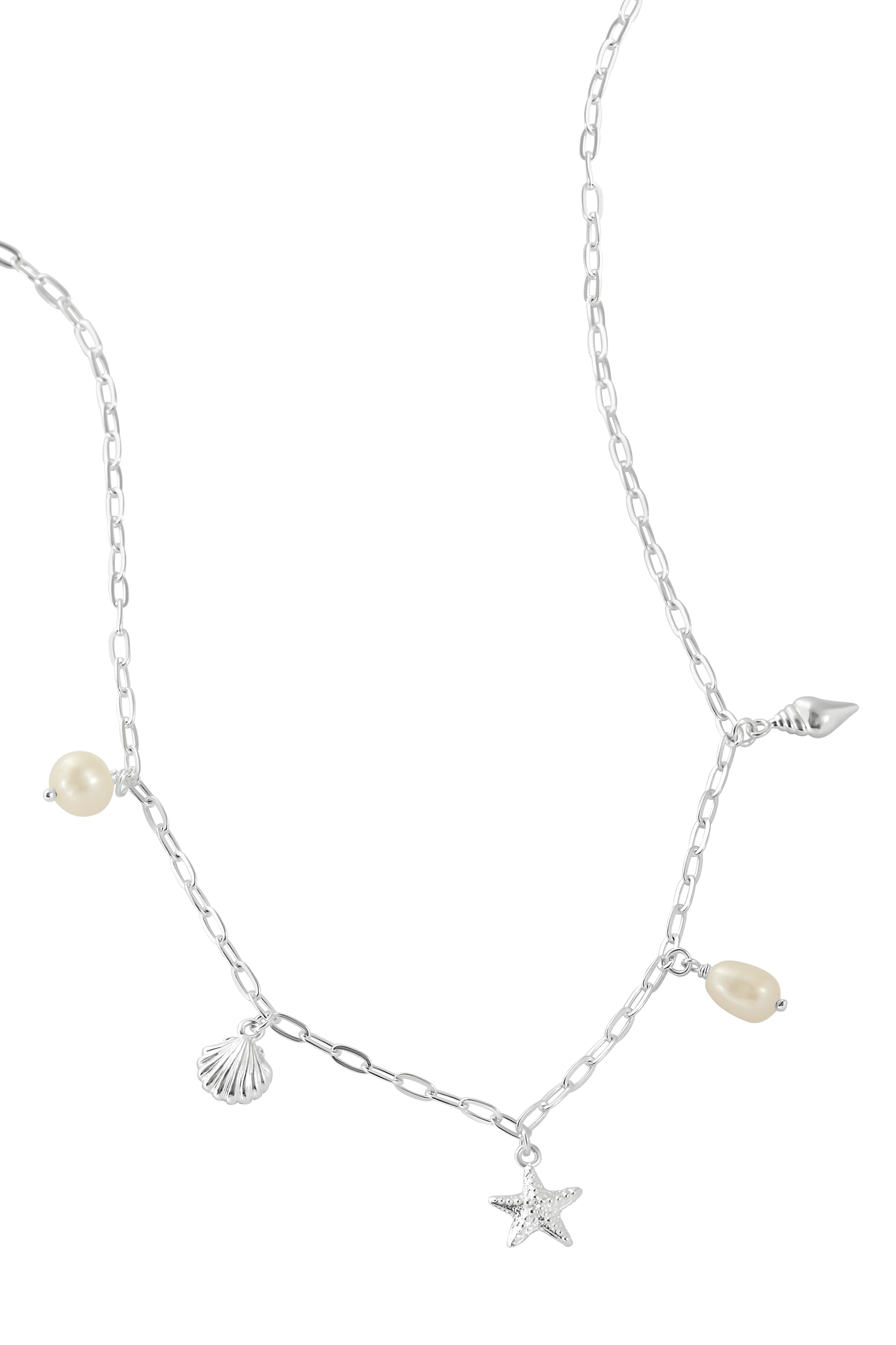 Oceanic Charm Pearl Necklace