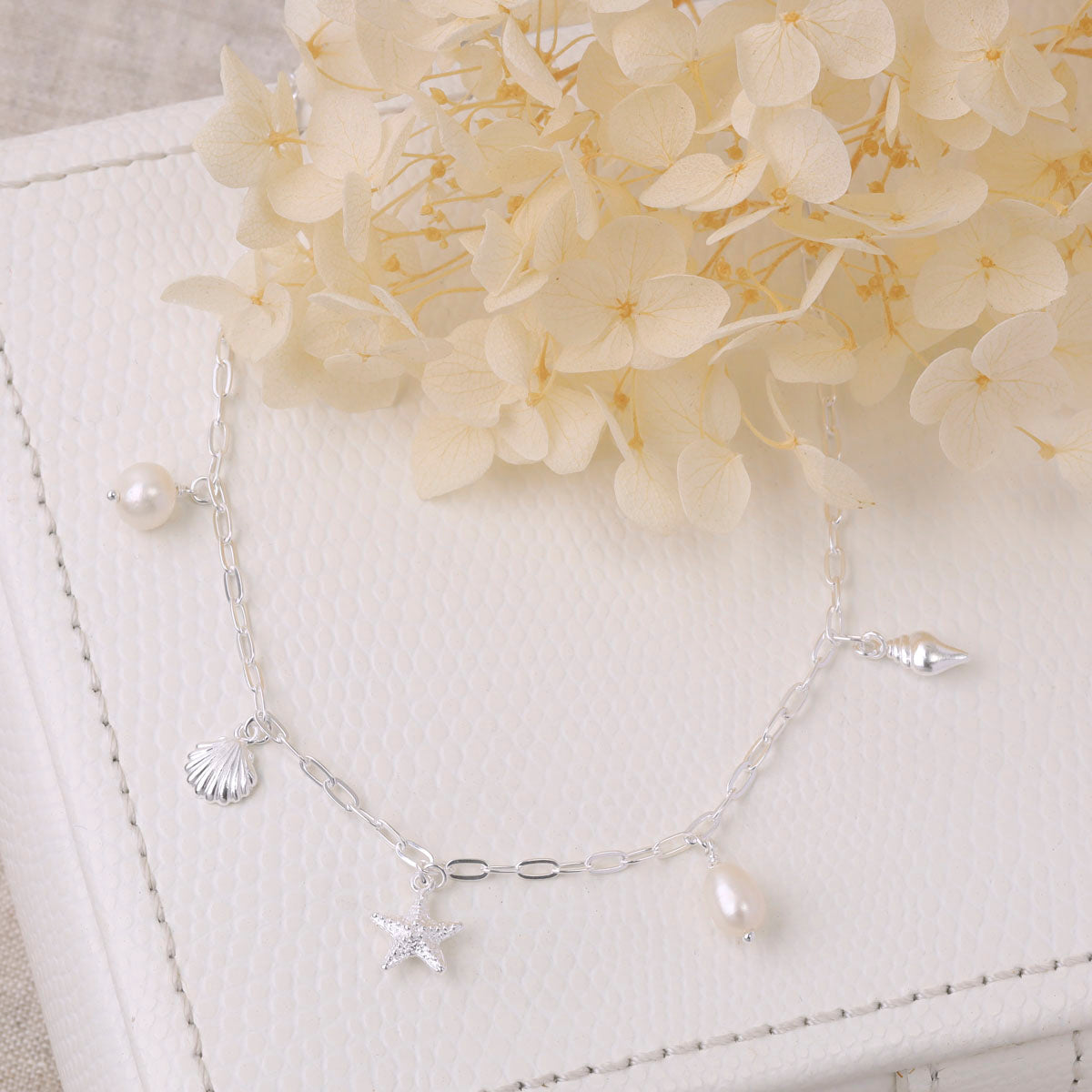 Oceanic Charm Pearl Necklace
