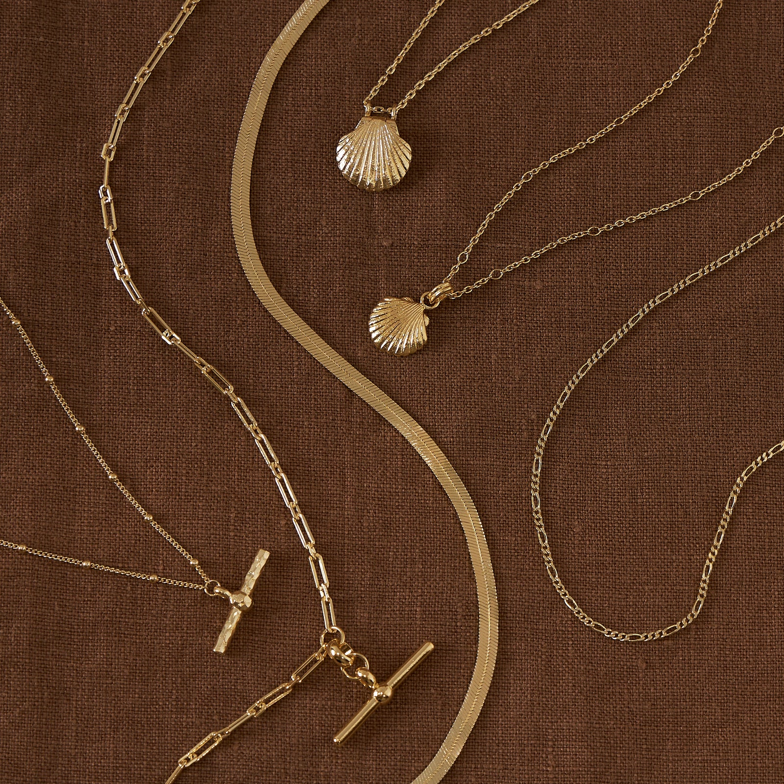Textured Seashell Necklace Gold