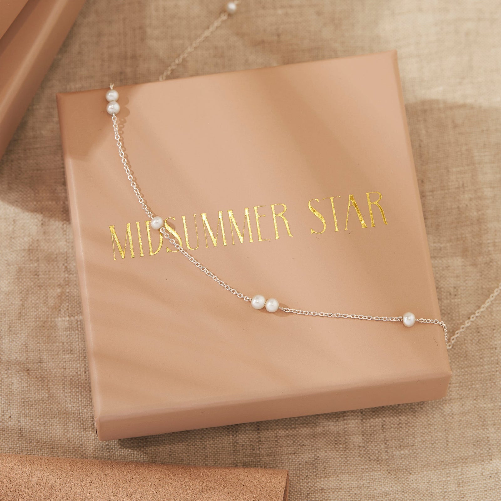 Nami Pearl Necklace