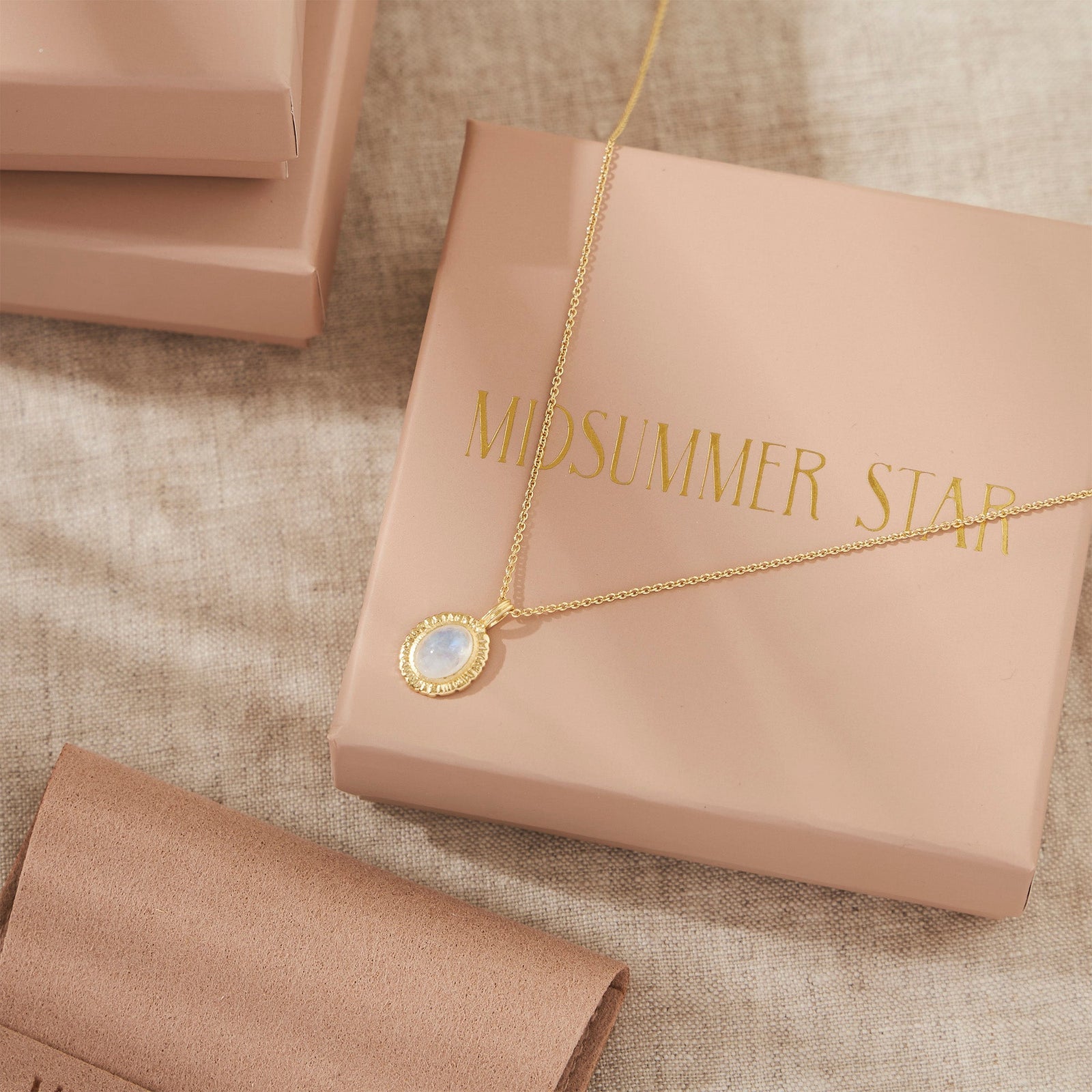 Meridian Moonstone Necklace Gold