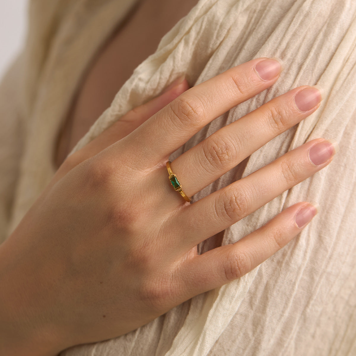 Enigmatic Emerald Gold Ring