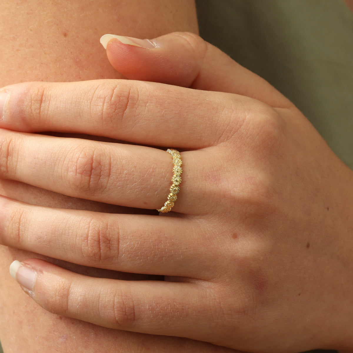 Daisy Chain Ring Gold