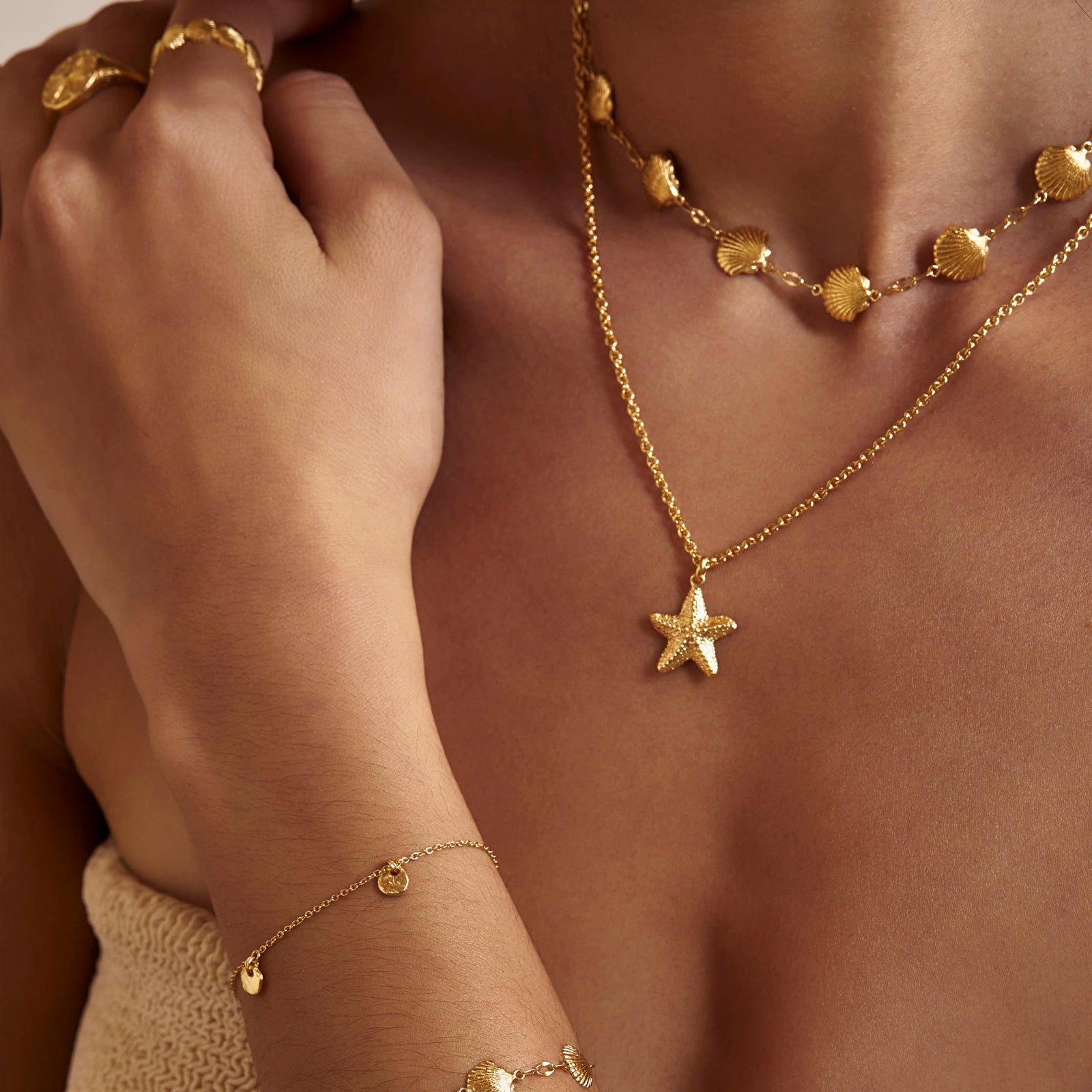 Sandshell Symphony Necklace Gold