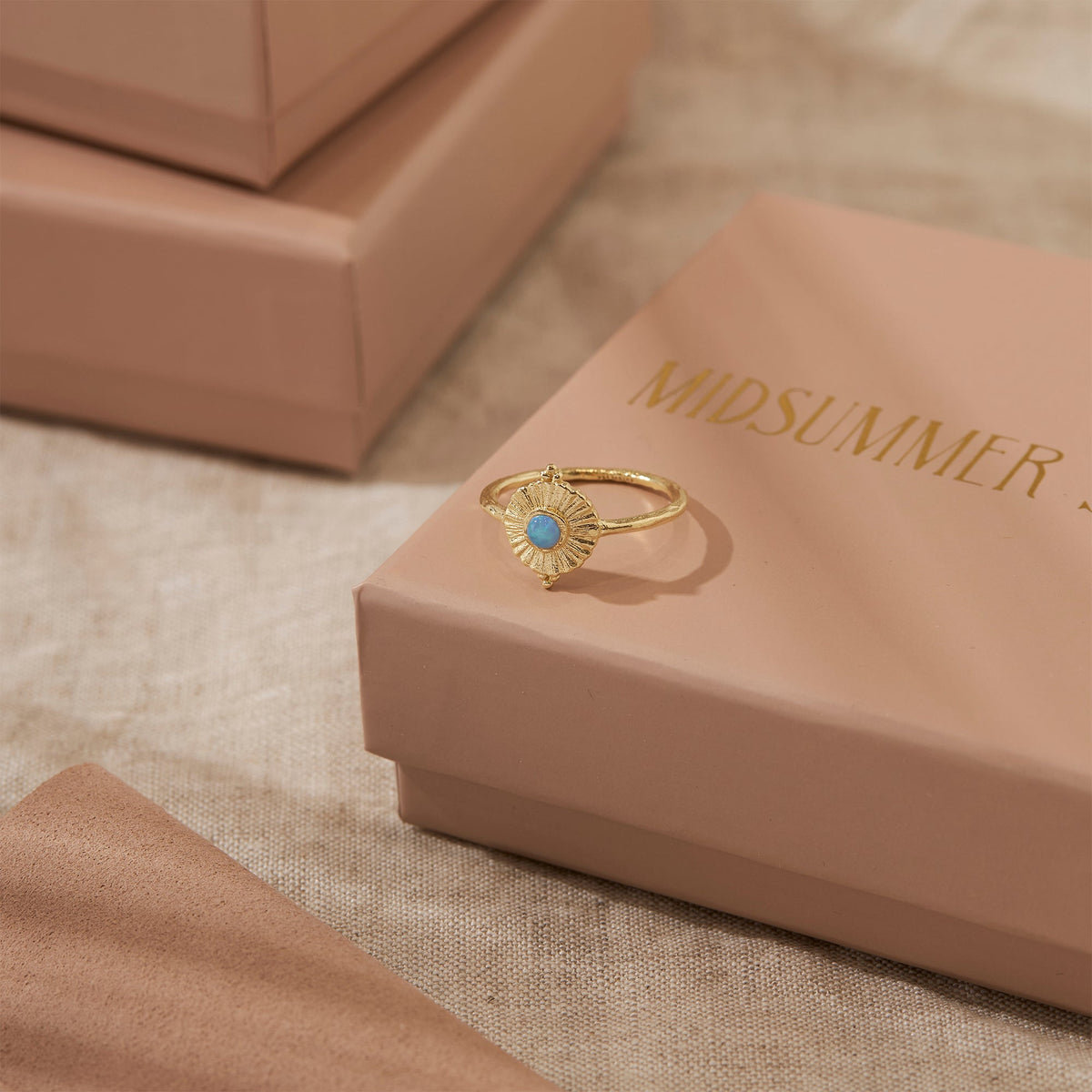 Veya Azure Opal Ring Gold