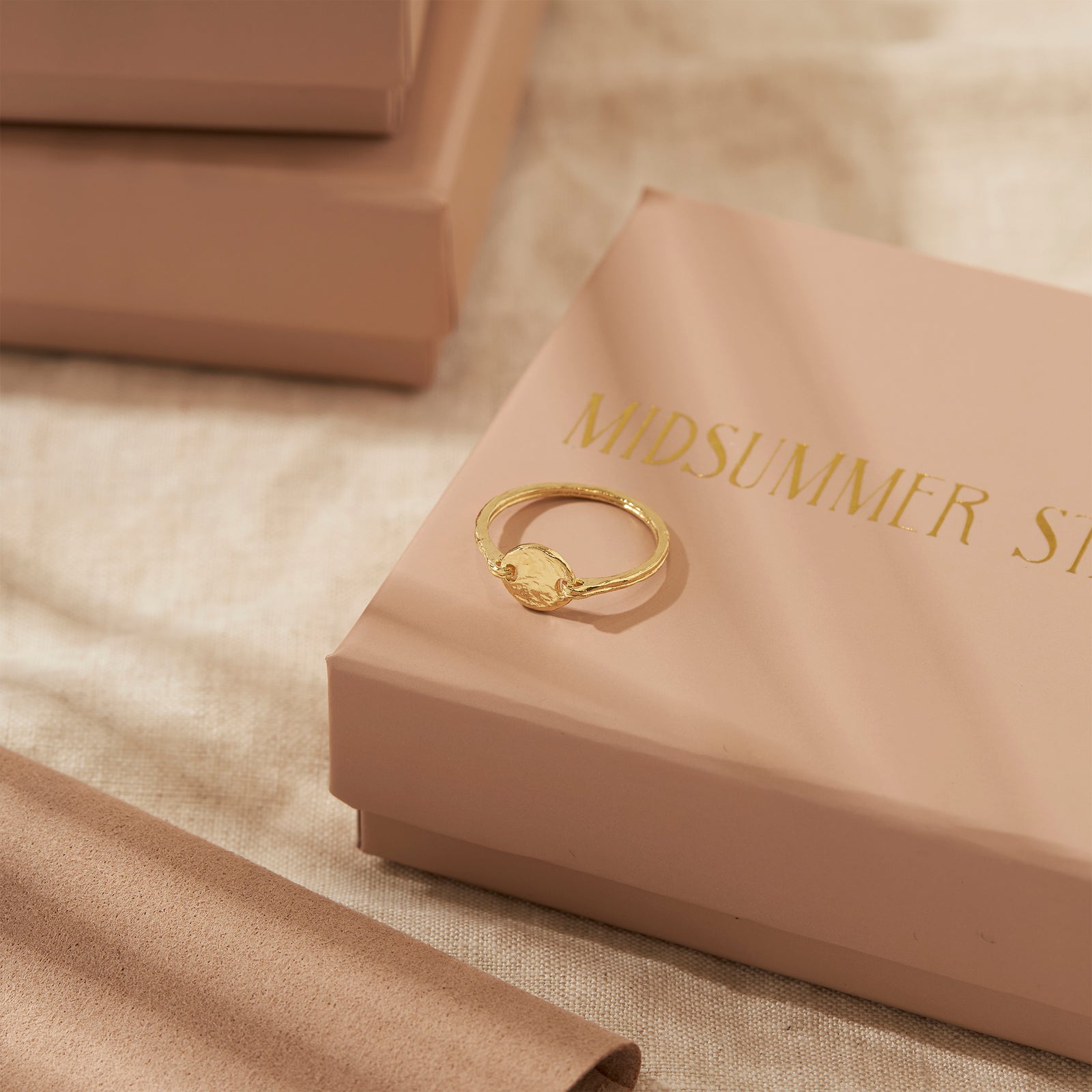 Aura Ring Gold