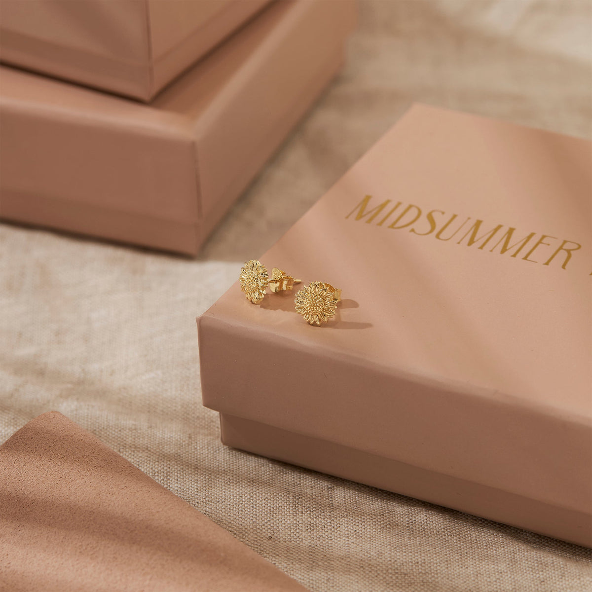 Wild Sunflower Studs Gold
