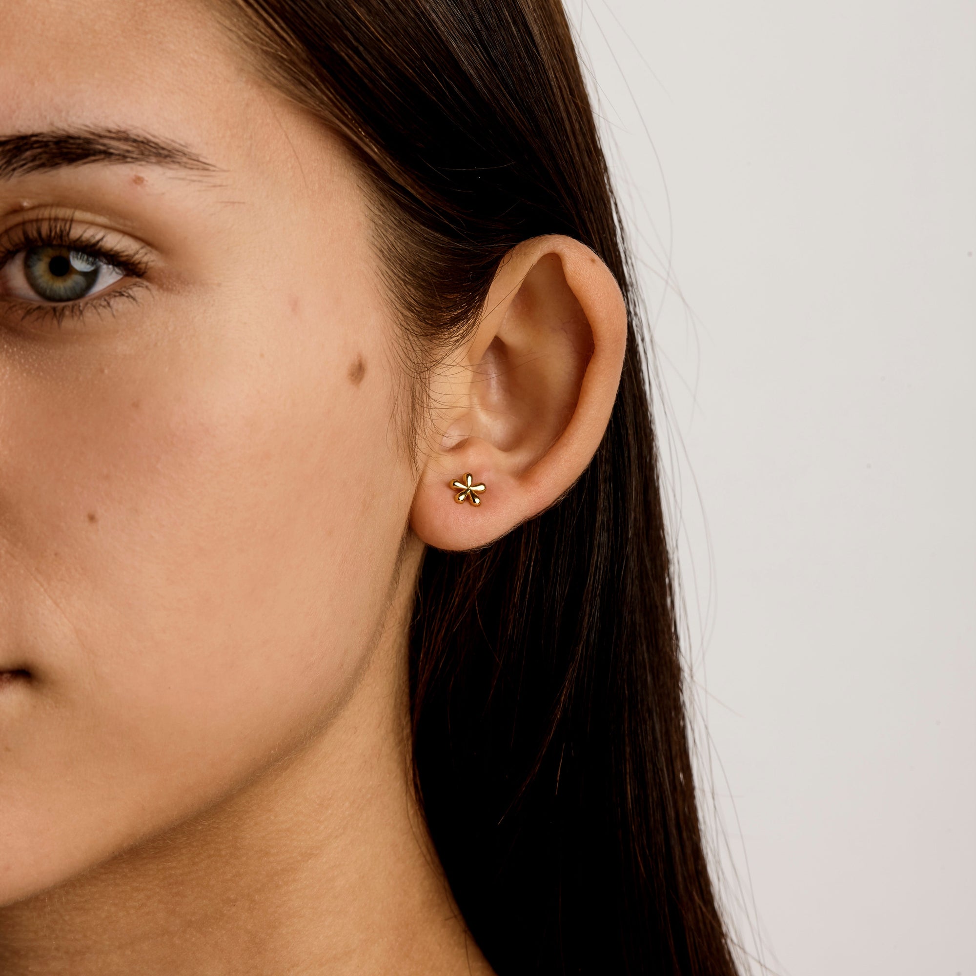 Periwinkle Flower Gold Studs