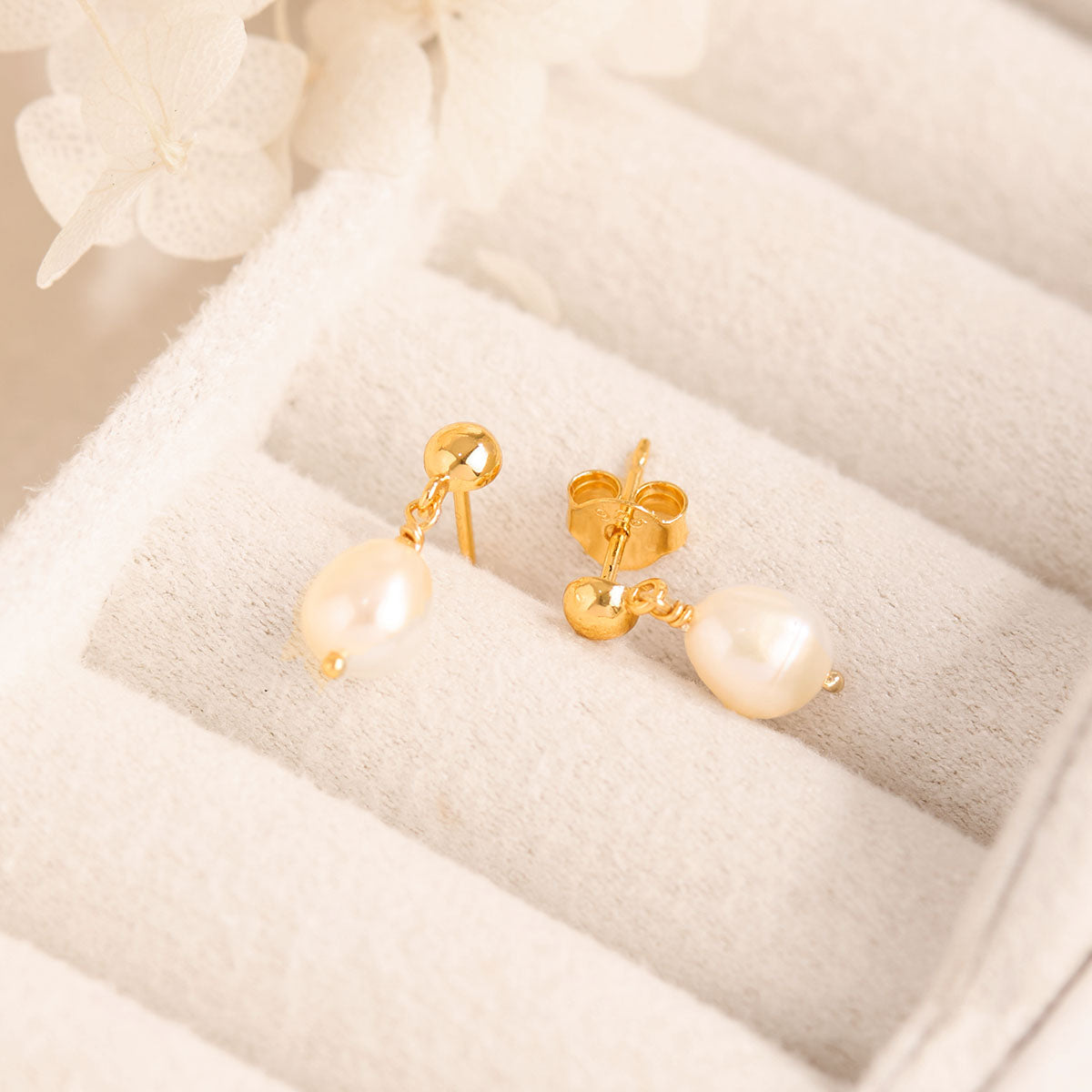 Pearl Drop Studs Gold