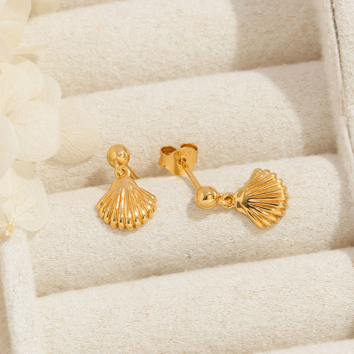 Seashell Drop Studs Gold