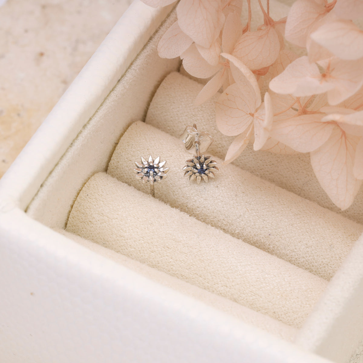 Daisy Sapphire Studs