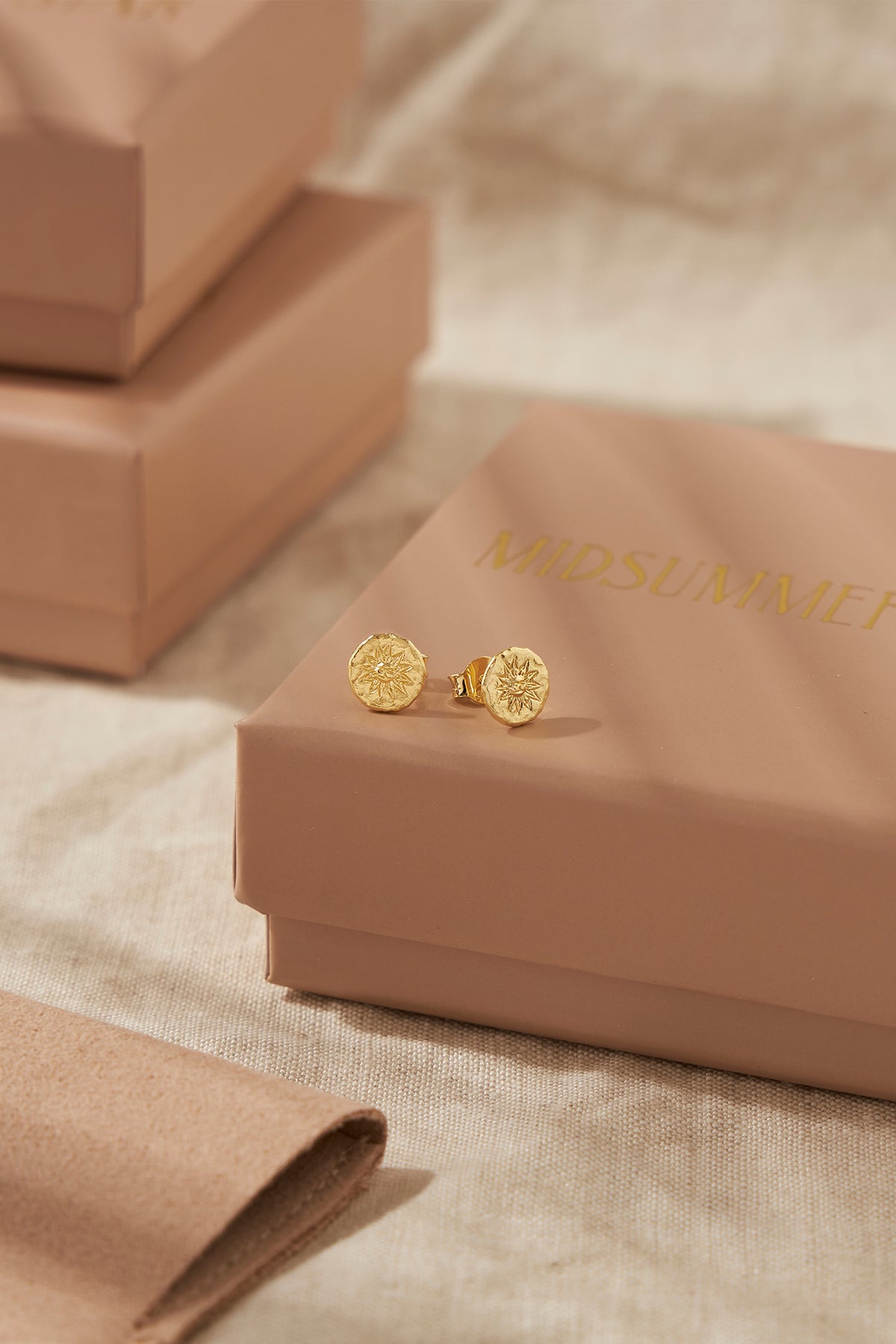 Sunkeeper Studs Gold