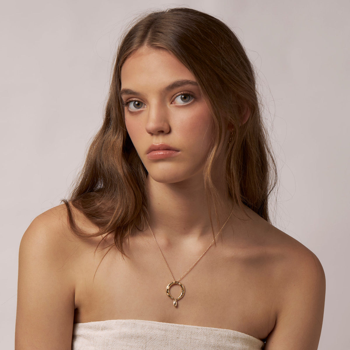 Lunara Serpent Black Spinel Necklace Gold