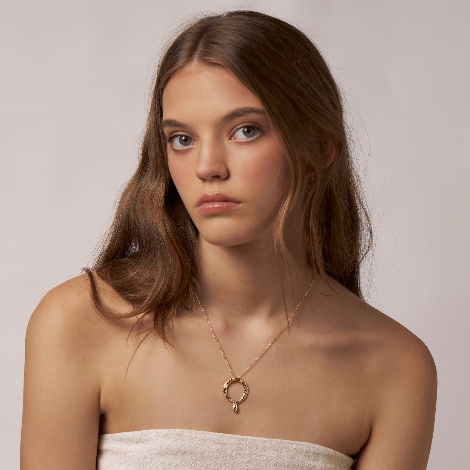Lunara Serpent Black Spinel Necklace Gold