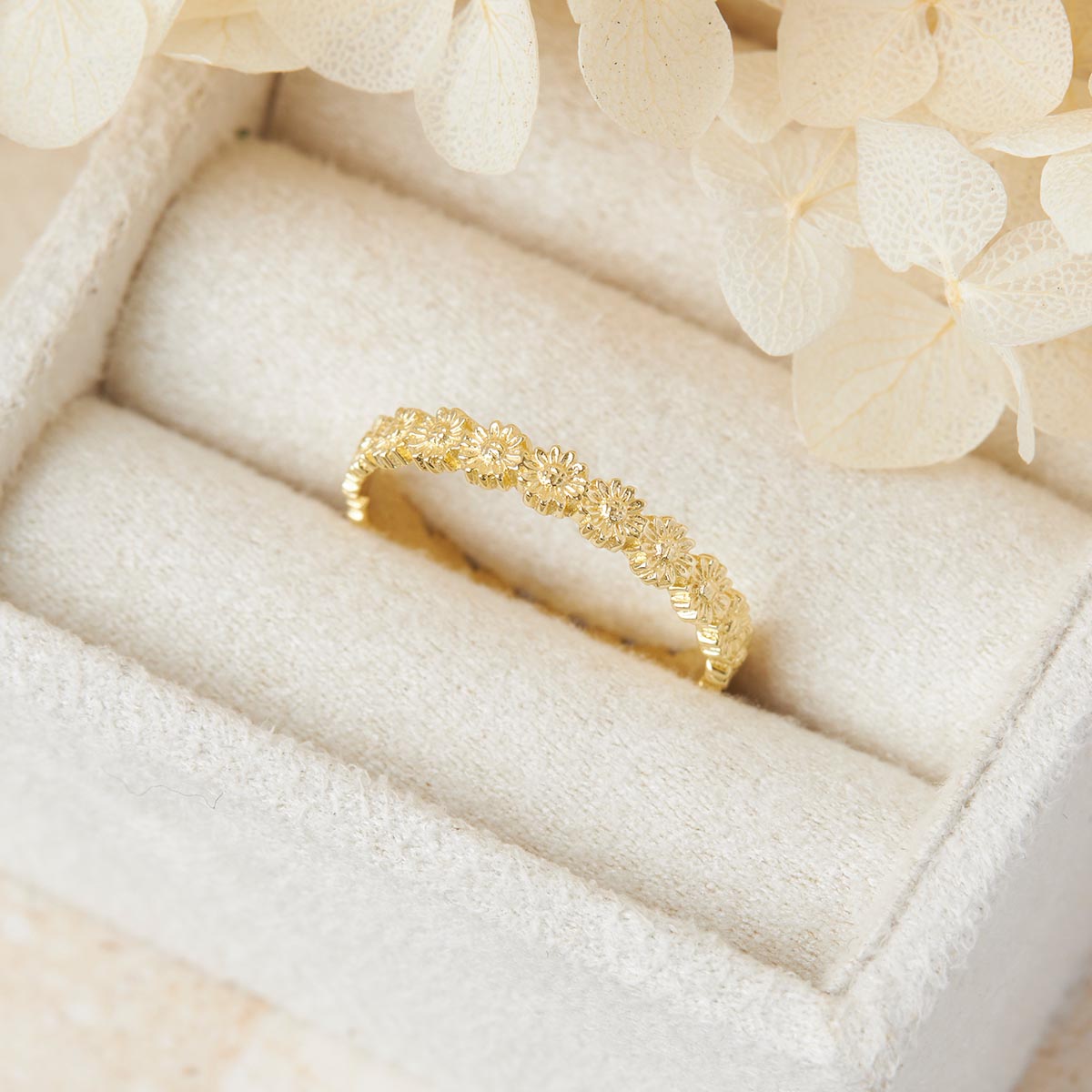 Daisy Chain Ring Gold