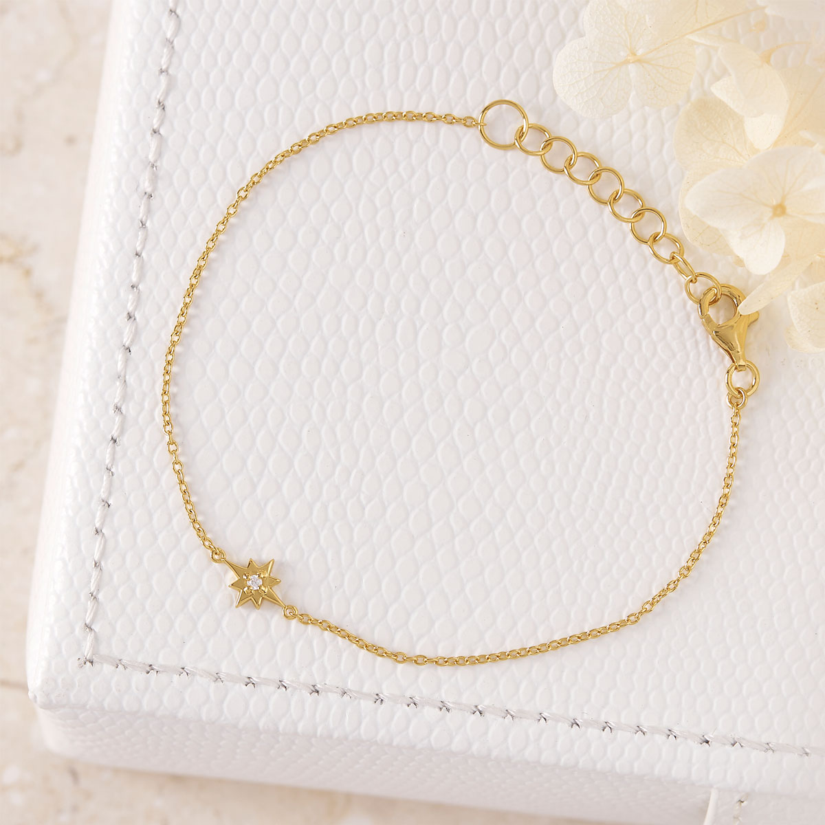 Lucida Star Bracelet Gold