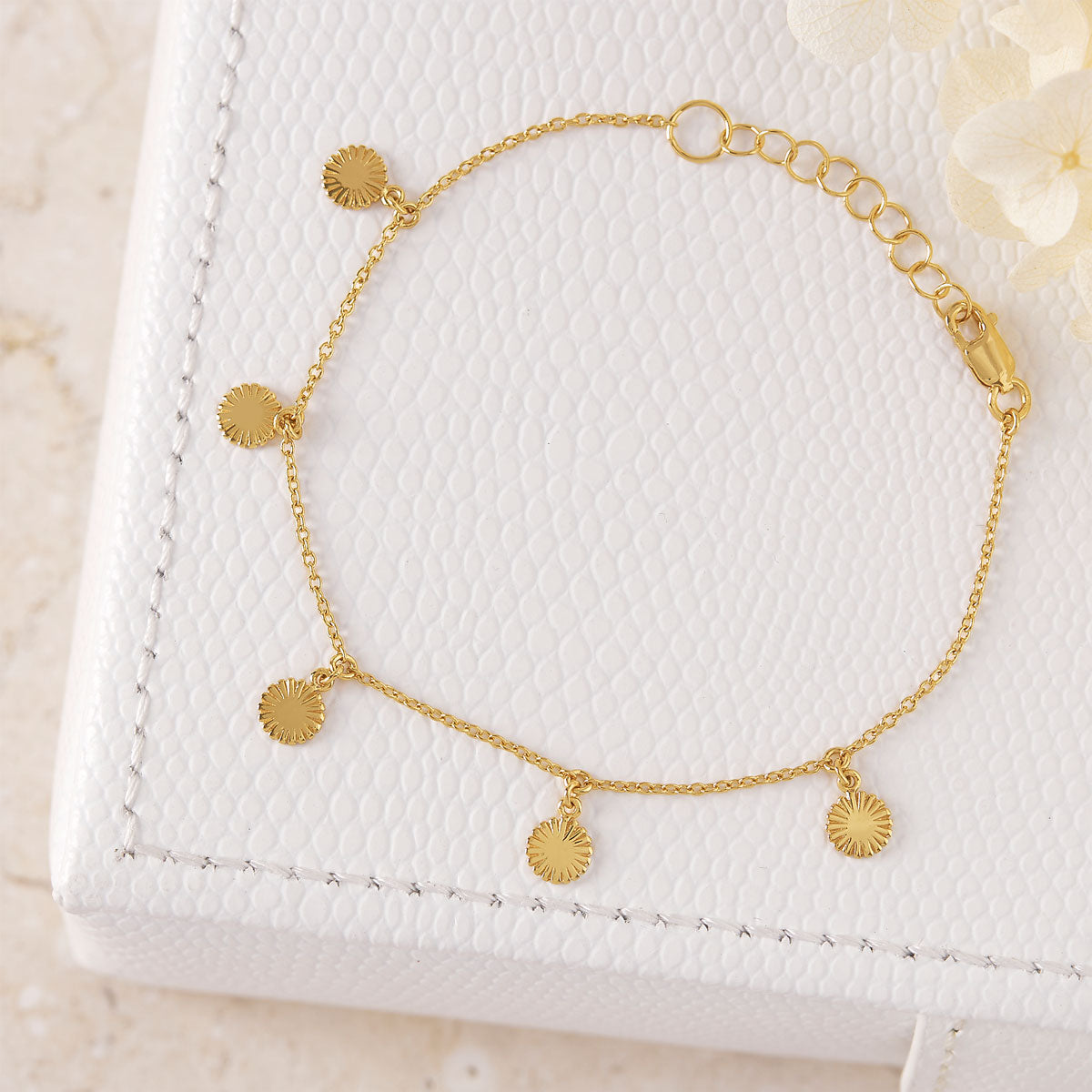 Daisy Bracelet Gold