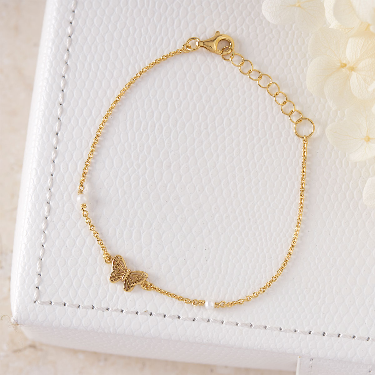 Butterfly Pearl Bracelet Gold