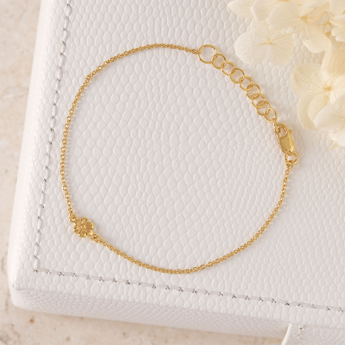 Blossom Bracelet Gold