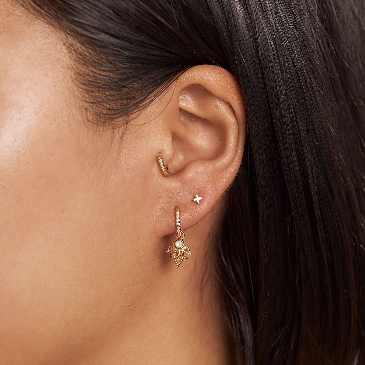 Lotus Shell Ear Charms Gold