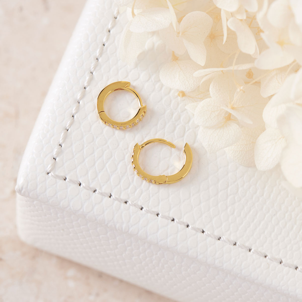 Sparkles Micro Huggies Gold