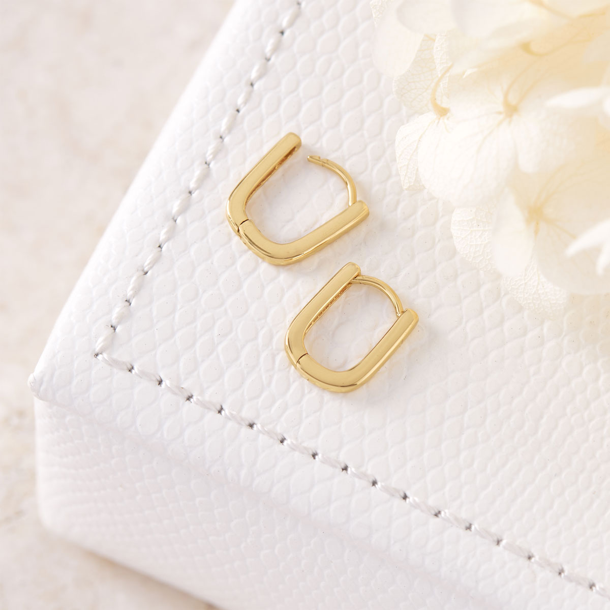 Eternity Huggies Small 18K Gold