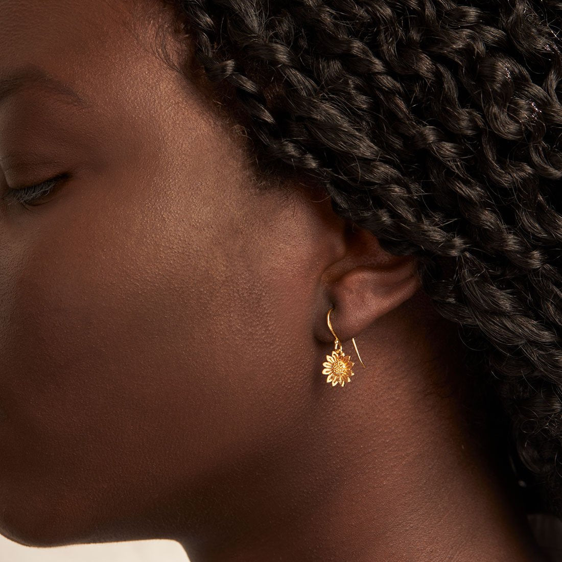 Blossoming Sunflower Earrings Gold