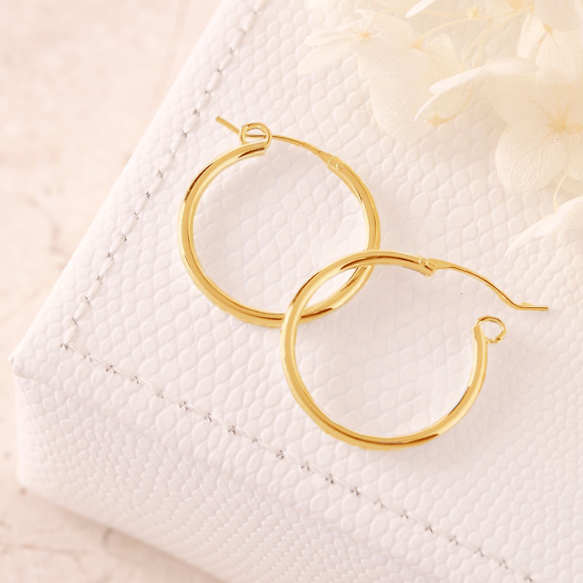 Hoop Sleepers 18K Gold