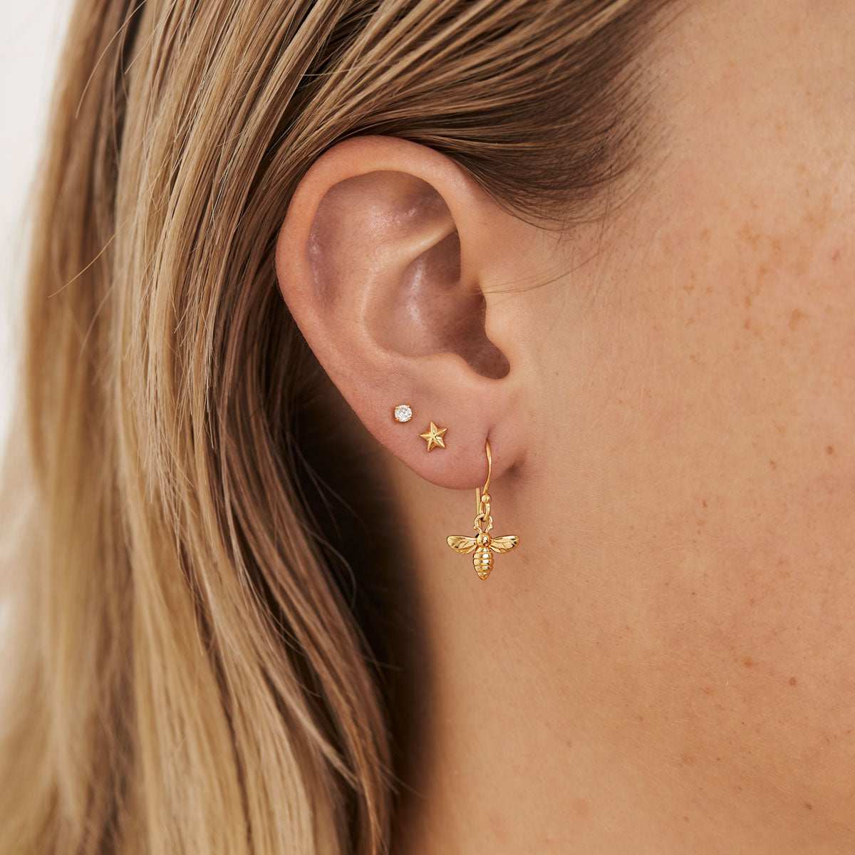 Tiny Star Studs Gold