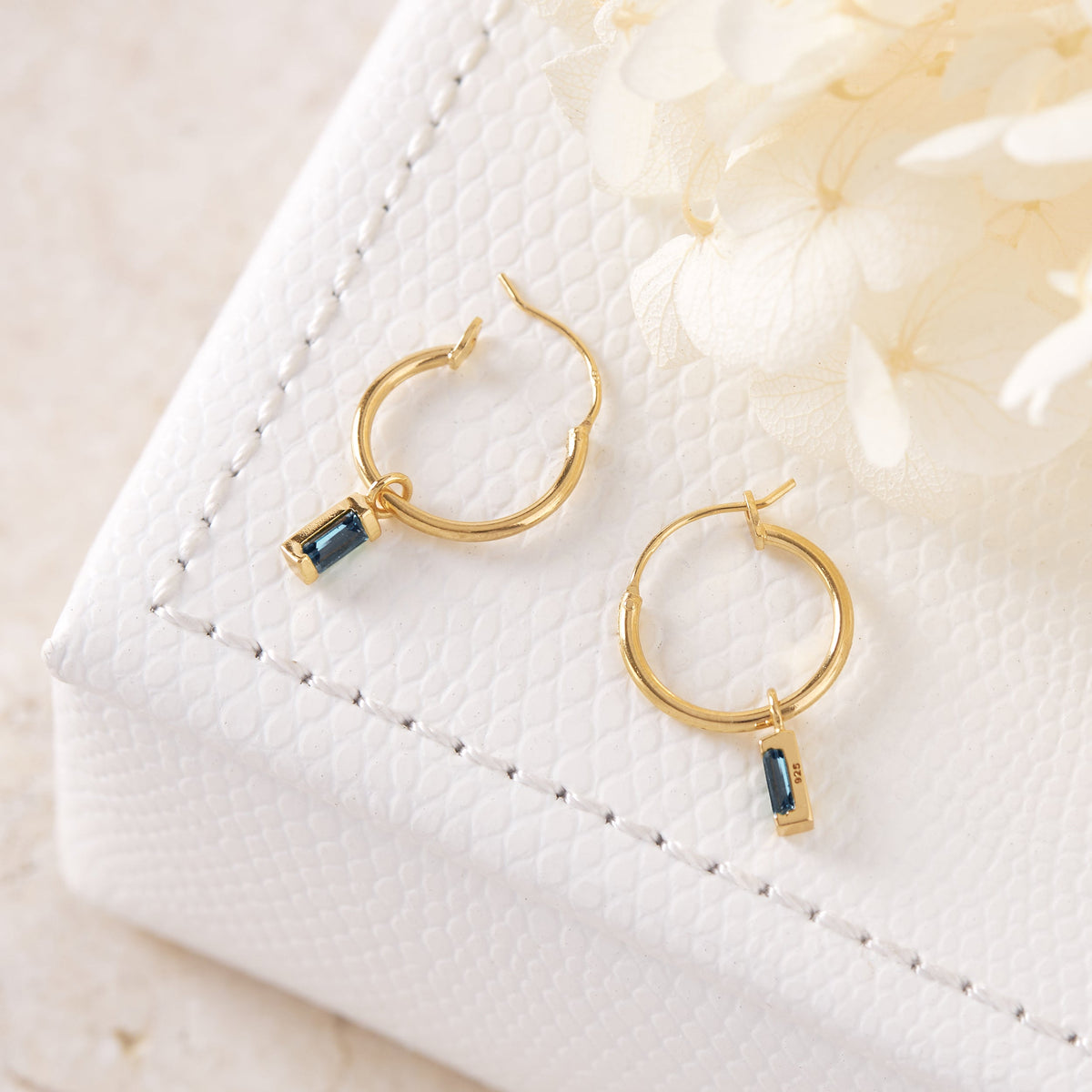 Lumen London Blue Hoops Gold