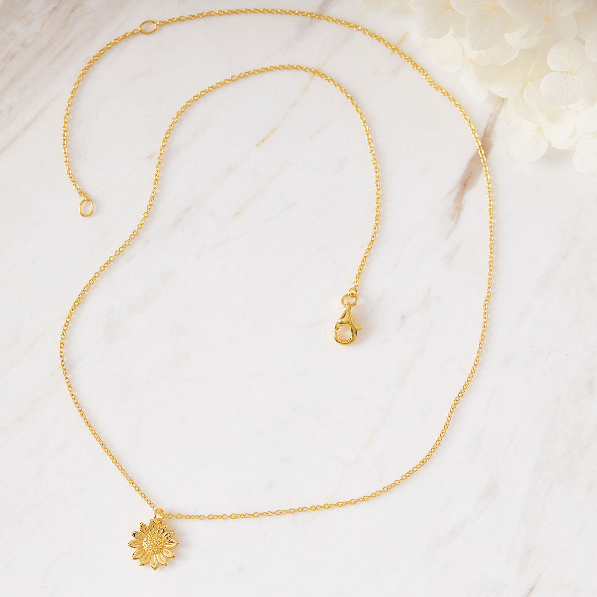 Blossoming Sunflower Choker Gold