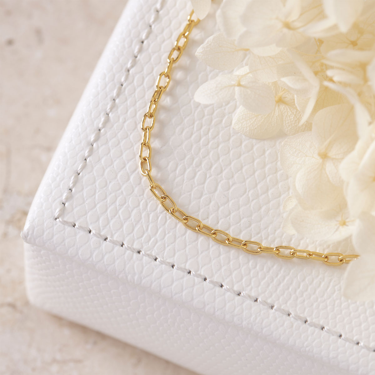 Paperclip Chain Gold