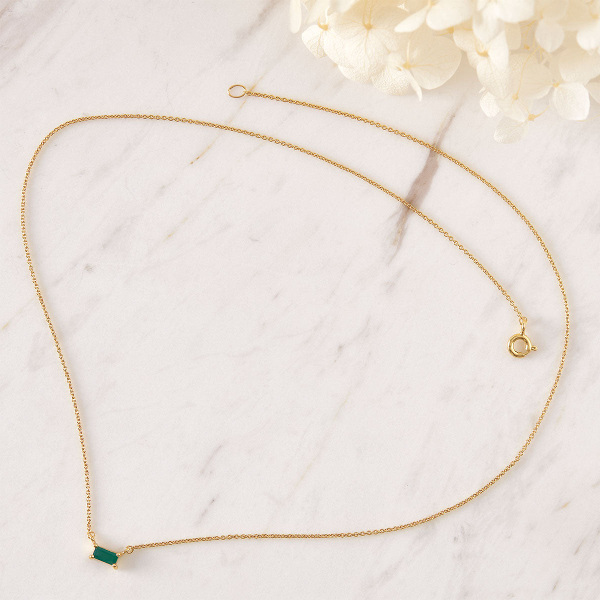 Lumen Baguette Green Onyx Necklace Gold