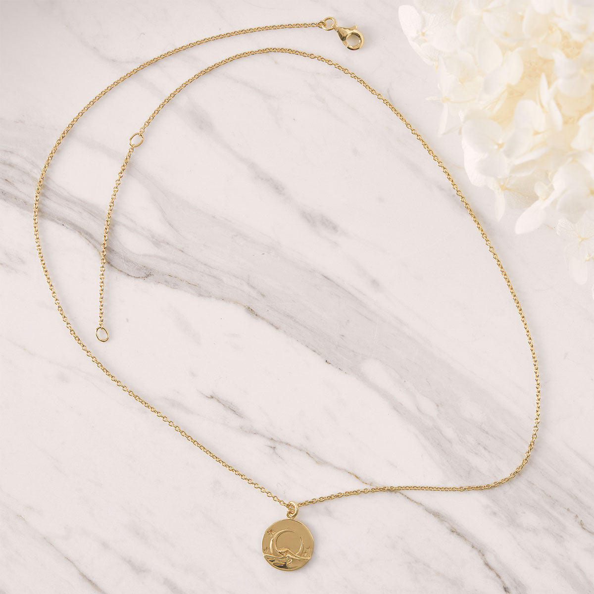 Moonlit Waves Necklace Gold